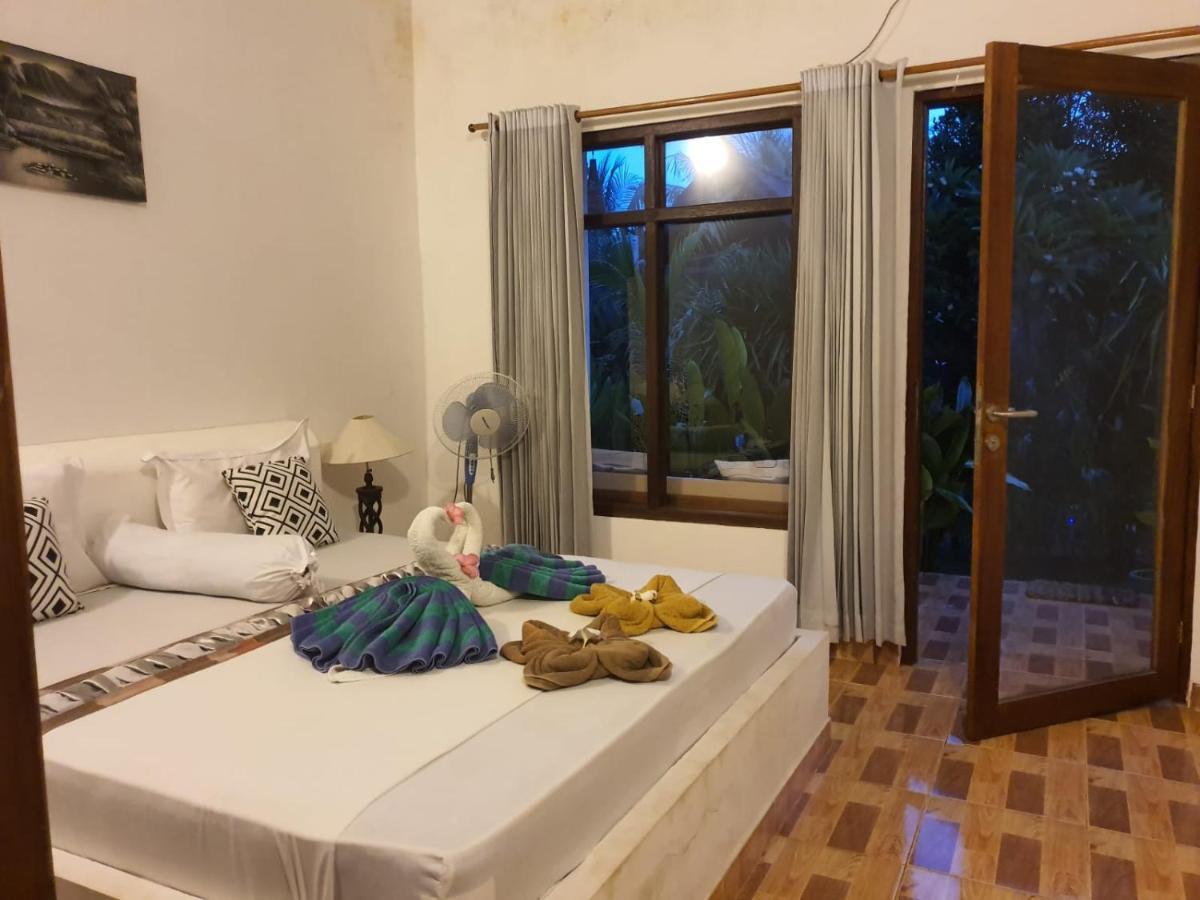 Palm Trees Villas Gili Air Exterior foto